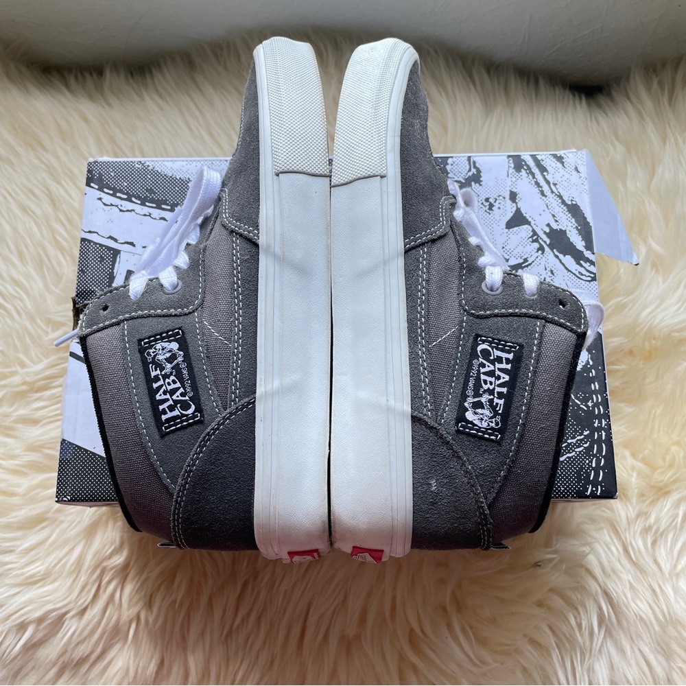 VANS Half Cab Skate Shoes Men 8 Grey White Mid Top Classic Sneaker Runner - Picture 4 of 10